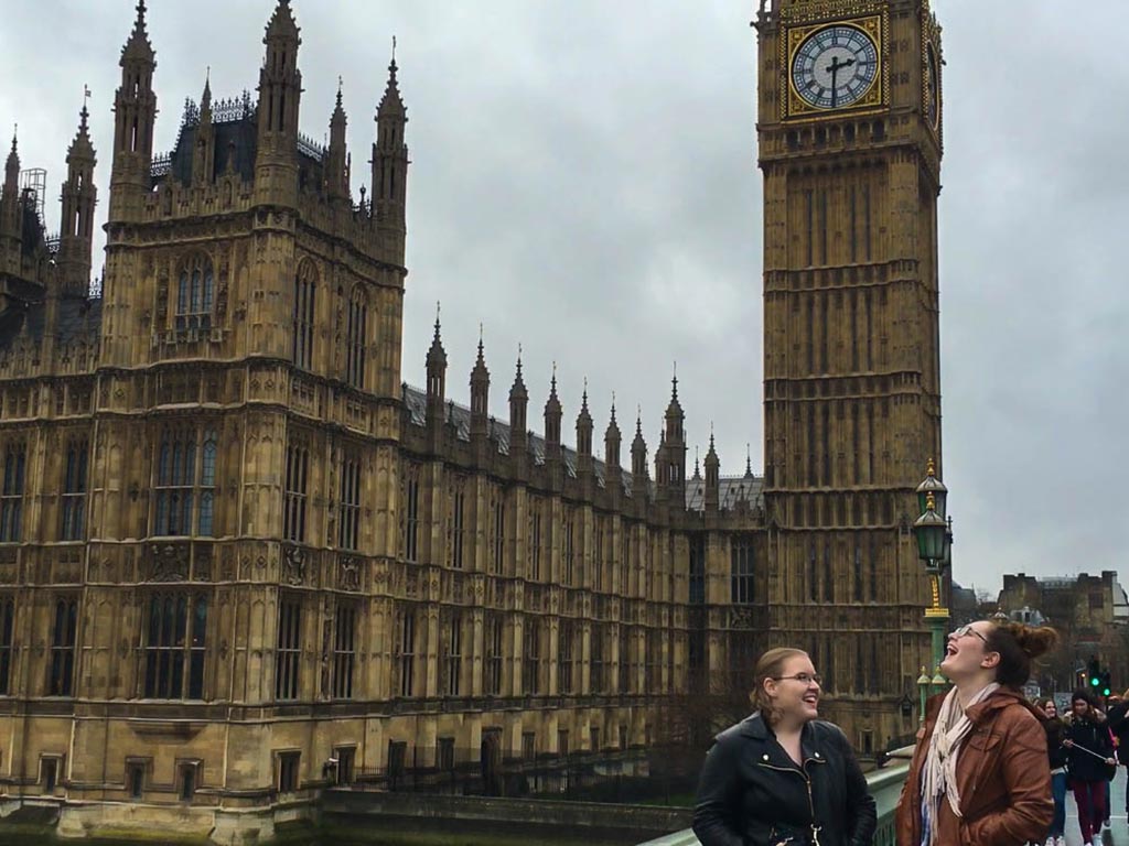 photo of students abroad in england